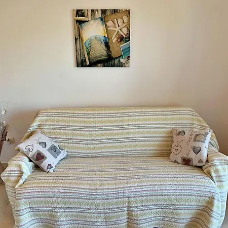2 By Interhome *