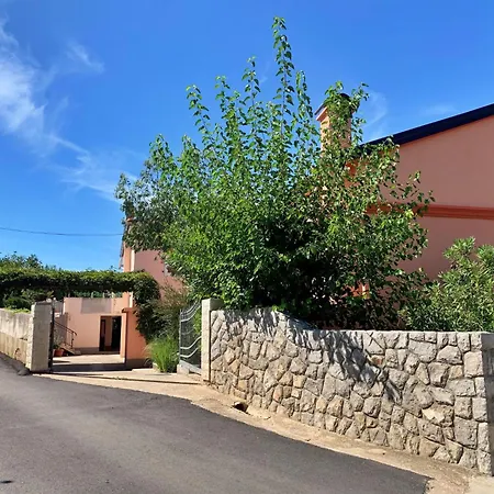 2 By Interhome Apartmán
